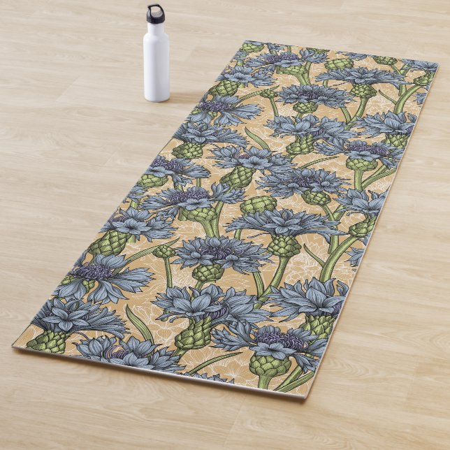 Blaue Maisblumen, wilde Blume auf Honiggelb Yogamatte (Beispiel)