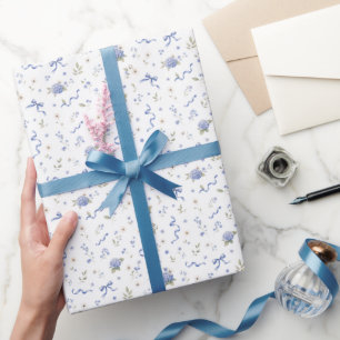 Blaue Marine Elegante Blumen Florales Muster Hochz Geschenkpapier