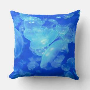 Blaue Meeresqualle werfen Kissen