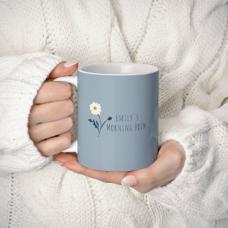 Blaue minimalistische Gänseblümchen & Text Moderne Kaffeetasse