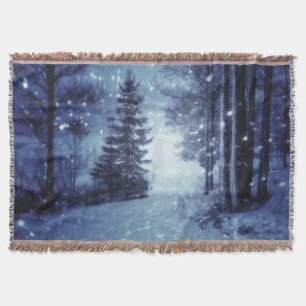 Blaue mondbeschienene magische Winterlandschaft Decke