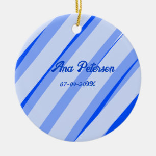 Blaue Pastellfarbe Name Datum Boho Retro Linien Mu Keramik Ornament