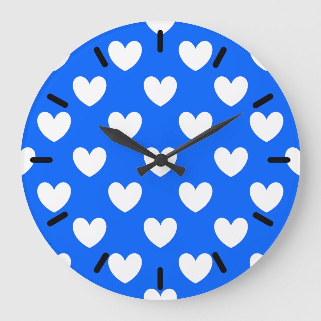 Blaue Polka-Herzen Große Wanduhr (Vorderseite)