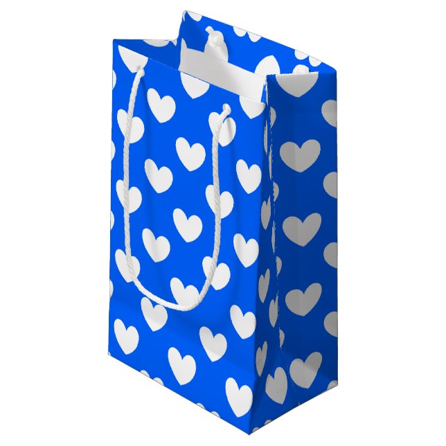 Blaue Polka-Herzen Kleine Geschenktüte (Vorderseite Schrägansicht)