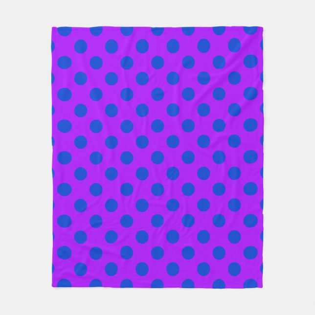 Blaue Polka Punkte auf lila Fleecedecke (Vorderseite)