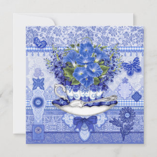 Blaue Porzellantasse und Blumen Karte