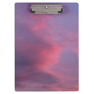 Blaue rosa Wolken Klemmbrett