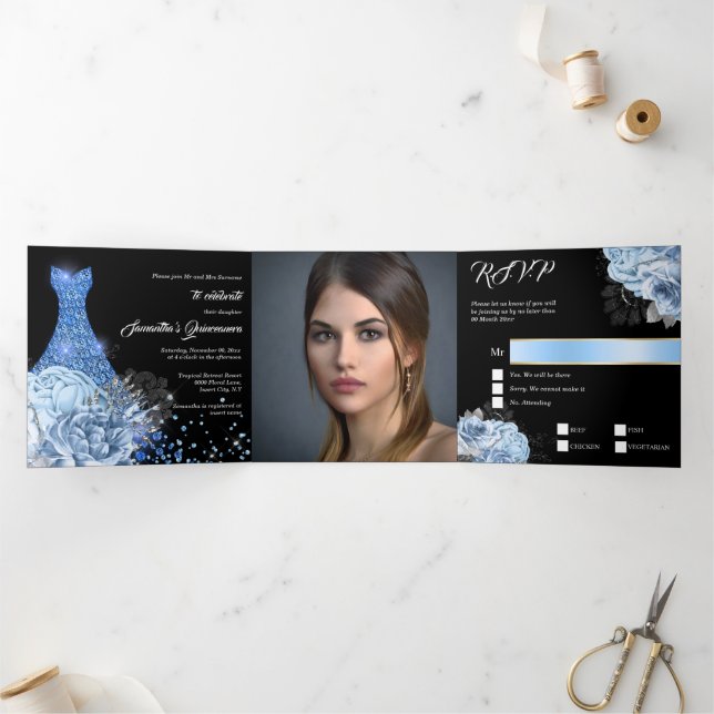 Blaue Rose FOTO Quinceanera Blumen Glitzer Dreifach Gefaltete Einladung (Innenseite)