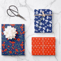 Blaue rote Pflaumen, gemischte Blumenmuster und Po