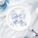 Blaue Schleife Baby Shower Coquette Schleife Papie Pappteller<br><div class="desc">Feiern Sie die Ankunft Ihres kleinen Schatzes in zeitlosem Stil mit diesem eleganten Baby- Shower-Thema "Blue Coquette Bow". Mit sanften Blautönen, zarten Schleifen und einer romantischen Coquette-Ästhetik erfasst dieses Design perfekt feminine Anmut und Raffinesse. Ideal für die moderne werdende Mutter, die alles Schöne und Gepflegte liebt - von Satinbändern bis...</div>