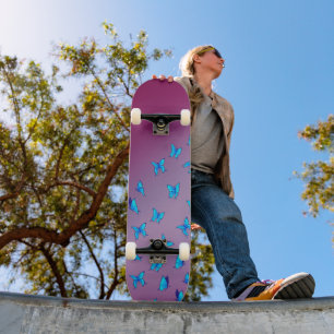 Blaue Schmetterlinge auf der Moonlight Skateboard