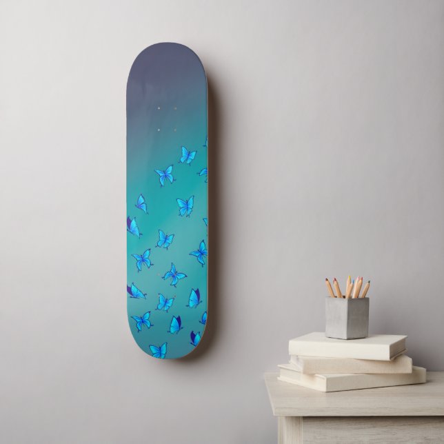 Blaue Schmetterlinge auf der Moonlight Skateboard (Wandkunst)
