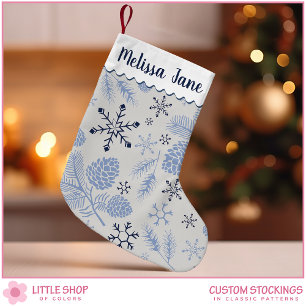 Blaue Schneeflocken Zapfen individuell anpassbares Kleiner Weihnachtsstrumpf
