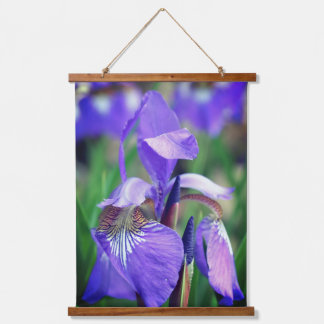 Blaue Schwertlilie mit blasslila Fahne  Wandteppich Mit Holzrahmen