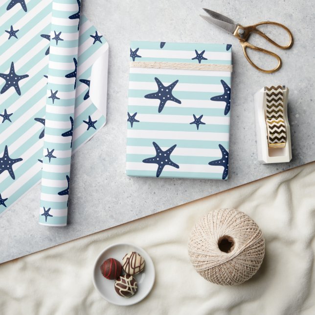 Blaue Seesterne auf Minzstreifen Geschenkpapier (Kunsthandwerk)