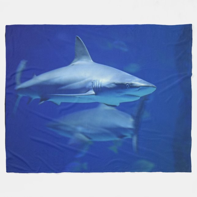 BLAUE SHARKS FLEECEDECKE (Vorderseite (Horizontal))
