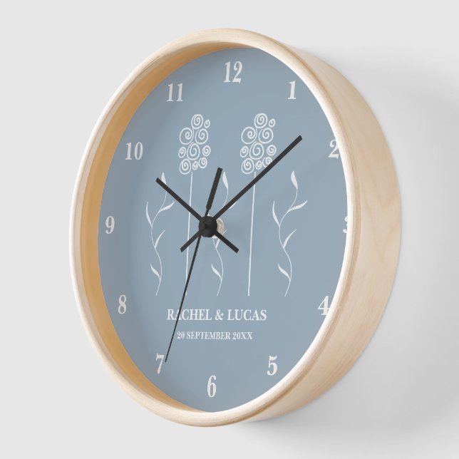 Blaue Silberne Minimalistische, rund blumige Mauer Uhr (Winkel)