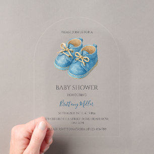 Blaue Sneaker Minimalistische Babyparty  Acryleinladungen