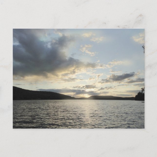 Blaue Sonnenuntergänge zeigen den Sunapee-See, New Postkarte (Vorderseite)