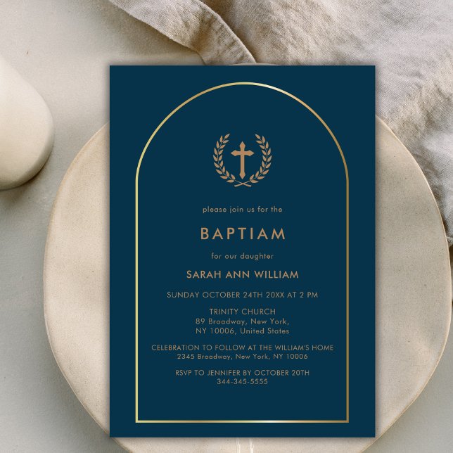 Blaue Taufe des Marinebicks Einladung (Navy Blue Elegant Gold Arch Wreath Cross Baptism Invitation)