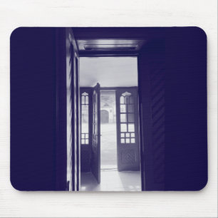 Blaue Türen Mousepad