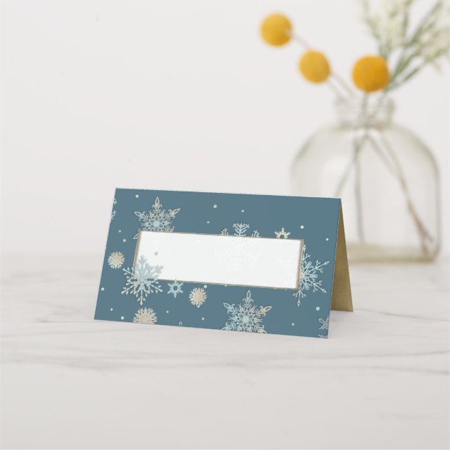 Blaue und goldene Schneeflocken Hochzeitsgefaltete Platzkarte (Vorderseite)