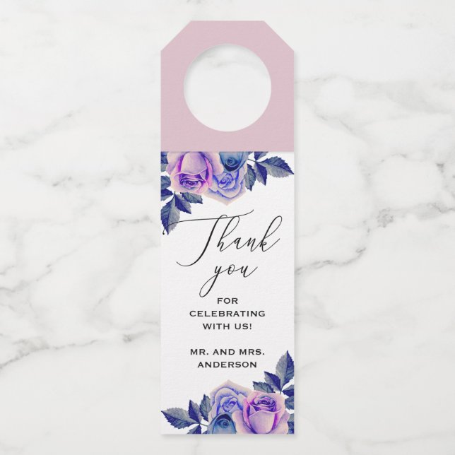 Blaue und lila Rose. Blumenhochzeit vielen Dank Flaschenanhänger (Vorderseite)