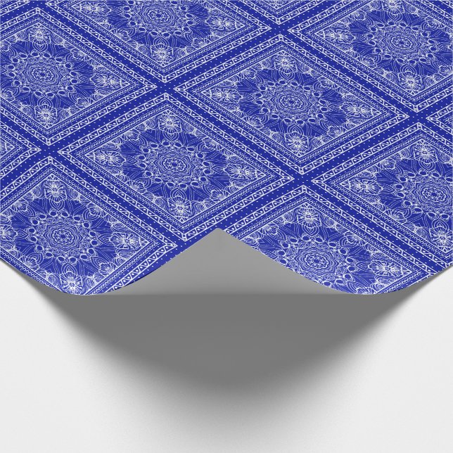 Blaue und weiße Bandanamuster Geschenkpapier (Ecke)