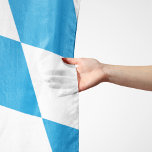 Blaue und weiße Bayern Diamantflagge Schal<br><div class="desc">Elegantes,  stilvolles und raffiniertes bayerisches Fahnenmuster in Blau und Weiß. Modernes und trendiges Geschenk,  perfekt für den Diamant-Lozenge-Musterliebhaber in Ihrem Leben.</div>