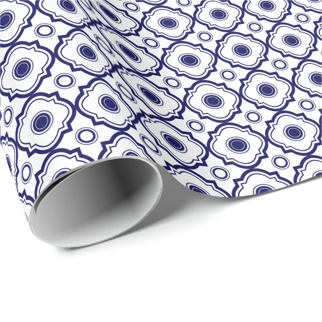 Blaue und weiße Quatrefolienmuster Geschenkpapier (Rolleneckpunkt)
