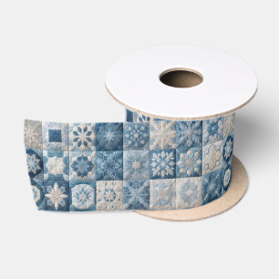 Blaue und weiße Schneeflocke Satinband