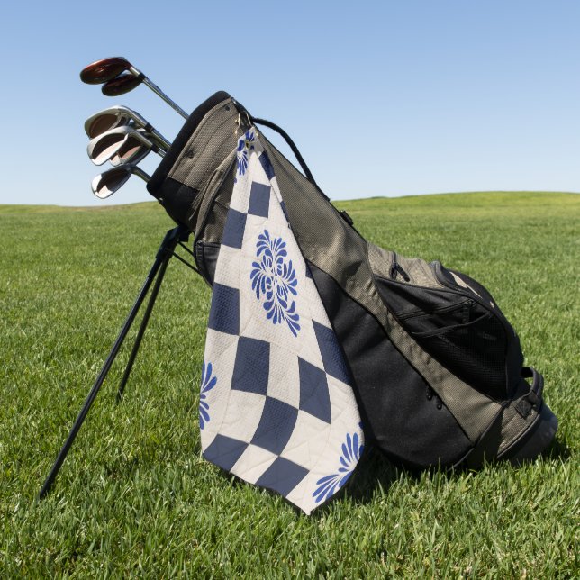 Blaue und weiße Steppe Golfhandtuch (Gras)