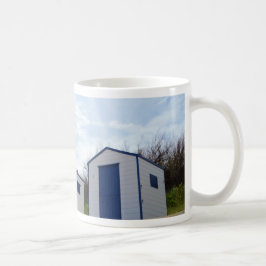 Blaue und weiße Strandhütten Kaffeetasse