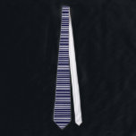 Blaue und weiße Streifen Krawatte<br><div class="desc">Elegantes Blau-Weiß-Streifen-Muster</div>