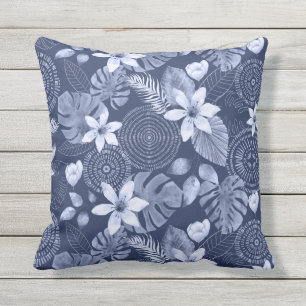 Blaue und weiße tropische Blätter und Blume Kissen