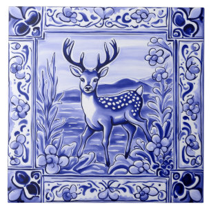 Blaue und weiße Wälder Hirsche Tierart Fliese