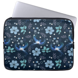 Blaue Vögel und florale Harmonie Nahtloses Muster Laptopschutzhülle