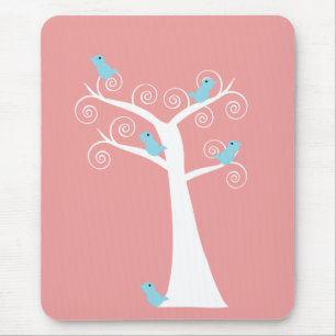 Blaue Vögel Whimsical Nature Baum Rosa Hintergrund Mousepad