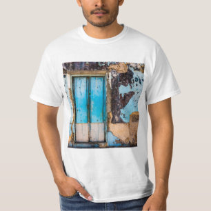 Blaue Wand und Tür T-Shirt