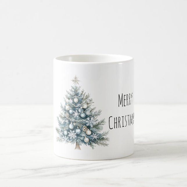 Blaue Weihnachtsbaum mit Creme-Tönen Kaffeetasse (Mittel)