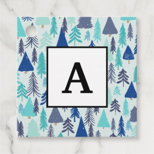 Blaue Weihnachtsbäume in einem Evergreen Forest Geschenkanhänger