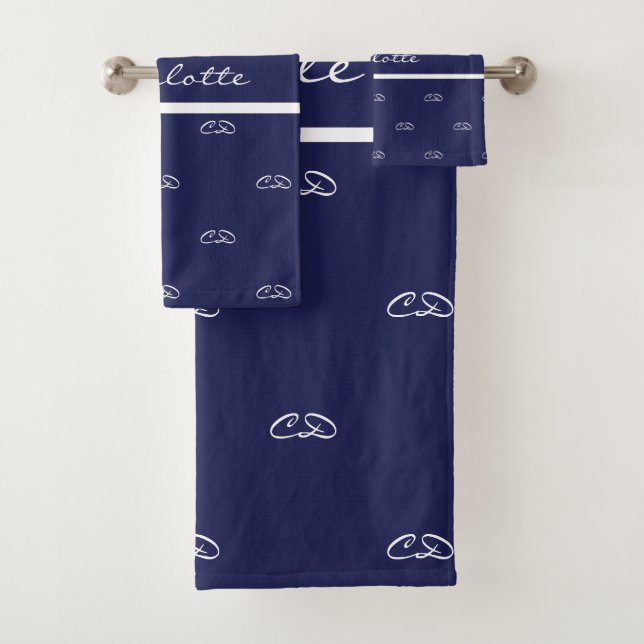 Blaue, weiße Monogramm-Initialnamen Badhandtuch Set (Insitu)