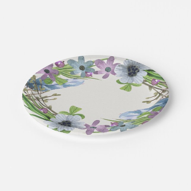 Blauer BlumenKranz Pappteller (Schrägansicht)