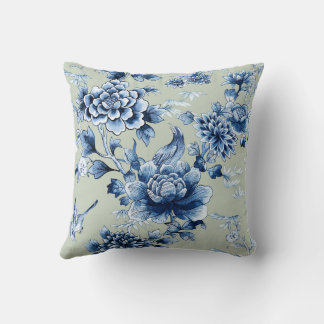 Blauer Blumenluxus auf Sage Throw Kissen