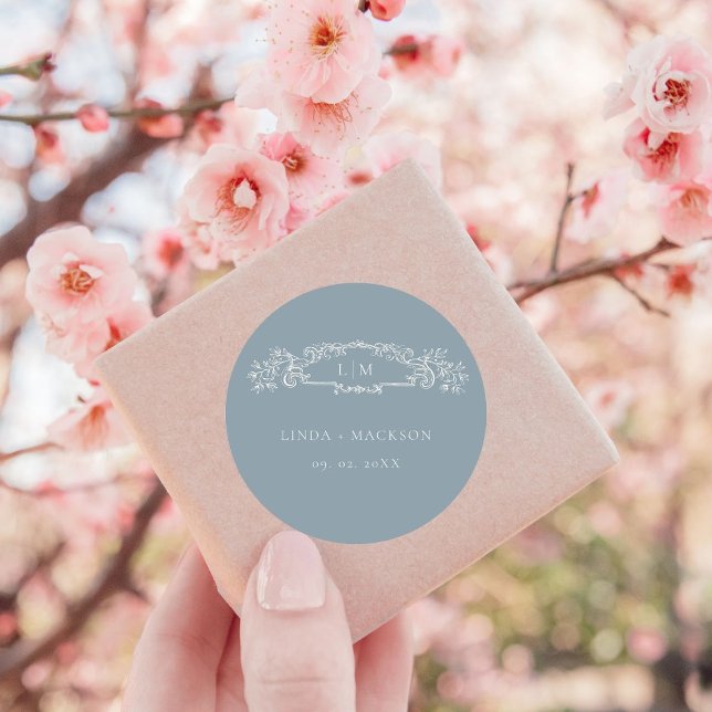 Blauer botanischer Wappen-Monogramm-Hochzeit Runder Aufkleber (Von Creator hochgeladen)