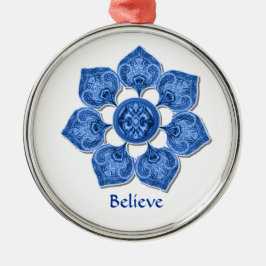 Blauer Dekorationsstoff Cutout Blume Silbernes Ornament