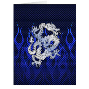 Blauer Drache im Chrom-Kohlenstoff, der Flammen