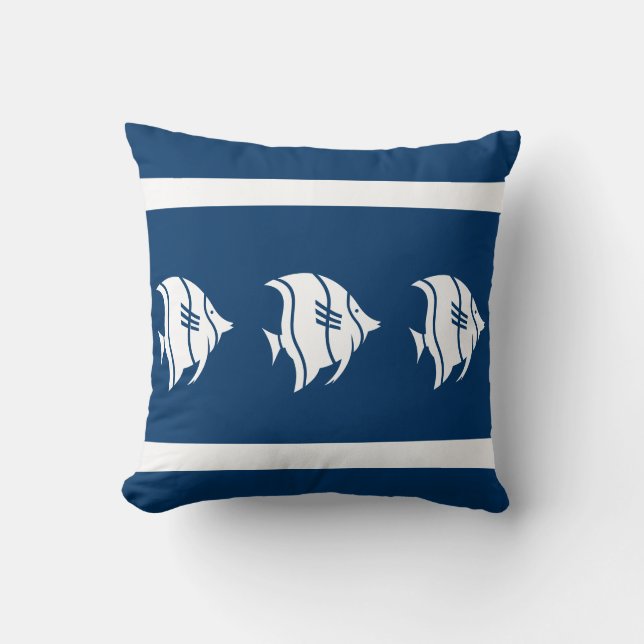 Blauer Fisch an der weißen Küste von PILLOW Kissen (Vorderseite)