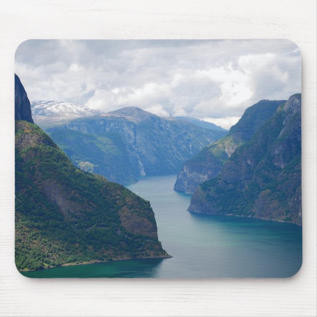 Blauer Fjord-Traum Mousepad (Vorne)