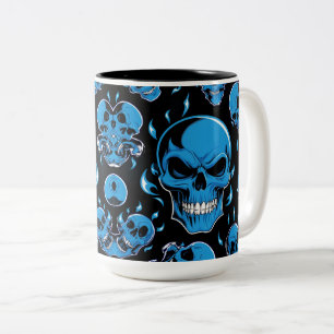 Blauer Flammenschädel für Halloween Zweifarbige Tasse